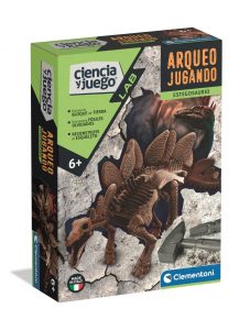 ARQUEOJUGANDO ESTEGOSAURIO