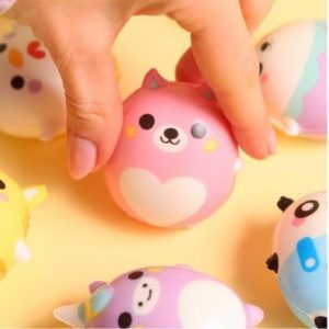 DISPLAY 8 SQUISHY DUNDUN ANIMALS