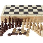 AJEDREZ, DAMAS, BACKGAMON ESTUCHE DE MADERA