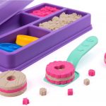 KINETIC SAND - ARENA CAJA DE GALLETAS